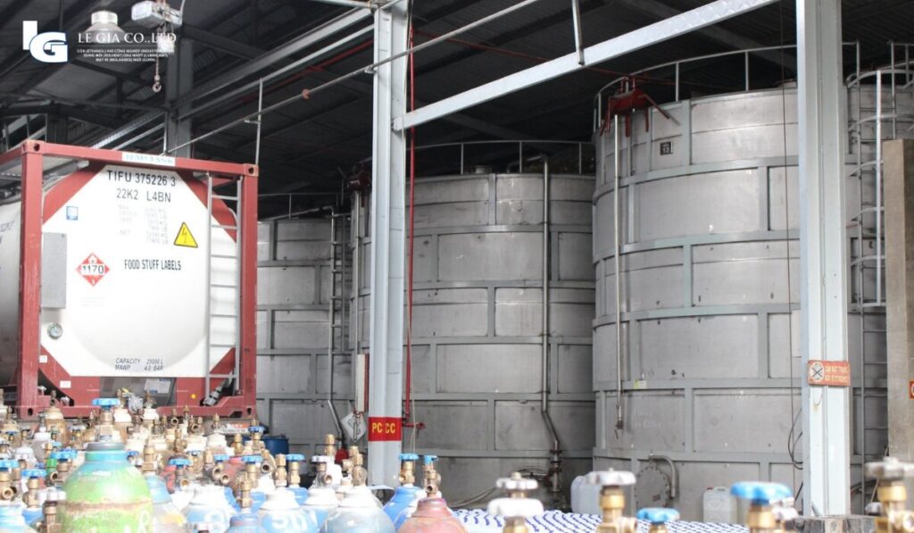 What makes molecular sieve technology superior for achieving 99.9% purity